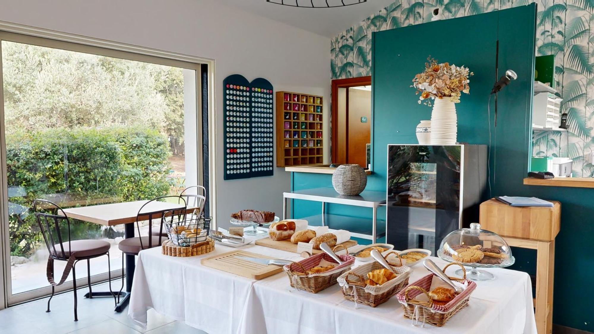 Hotel Poisson Rouge 3*